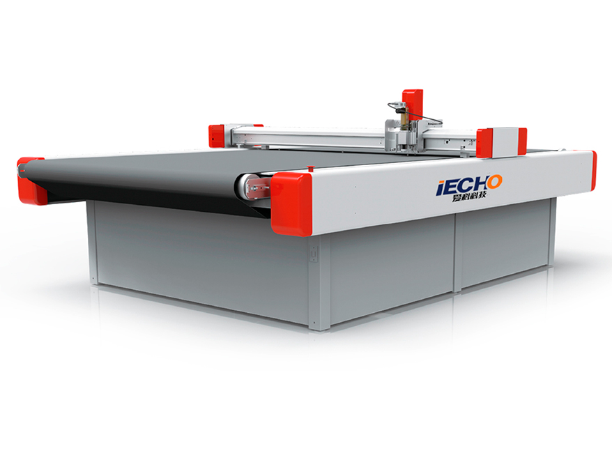 Режущий плоттер  IECHO BK-1713