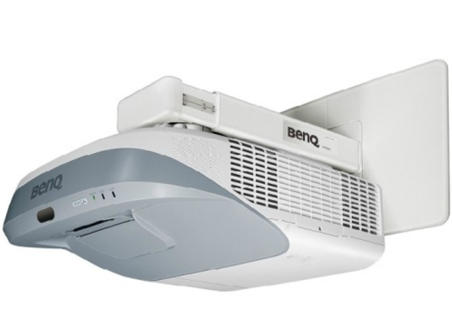Проектор  BenQ MX882UST