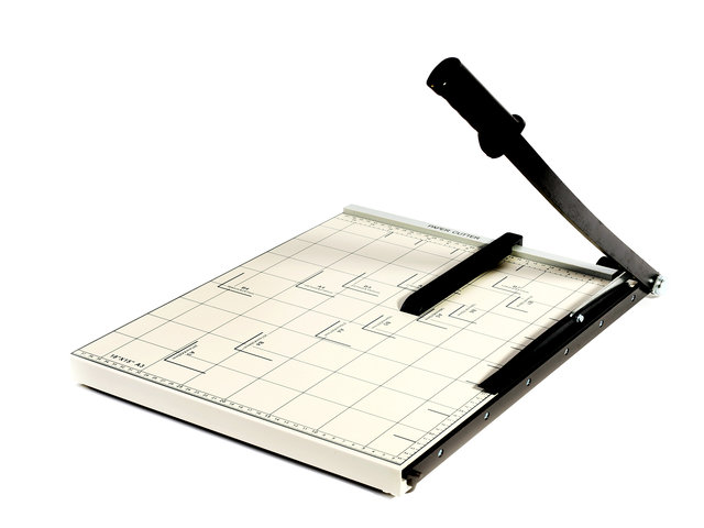 Резак для бумаги  Office Kit Cutter A3