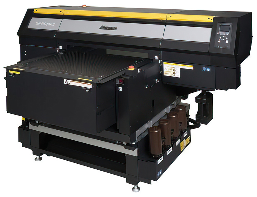 УФ плоттер  Mimaki UJF-7151 PlusII